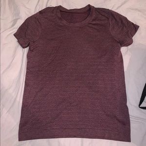 Lulu lemon short sleeve shirt